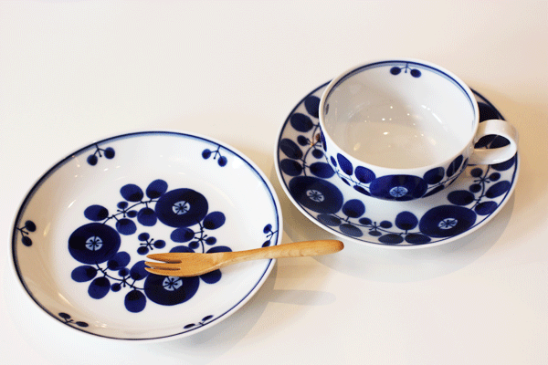broom-teacup&plate